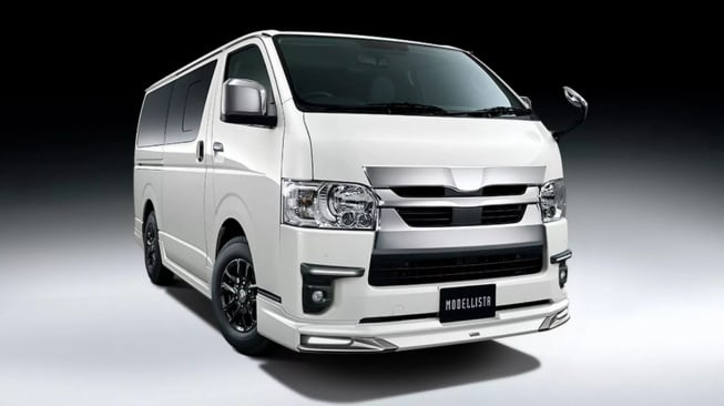 Toyota Hiace Tampil Lebih Sporty